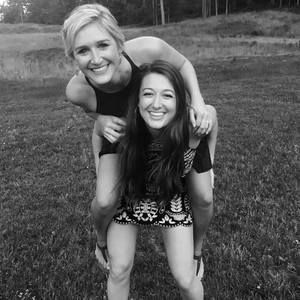 Meet your Posher, Liv